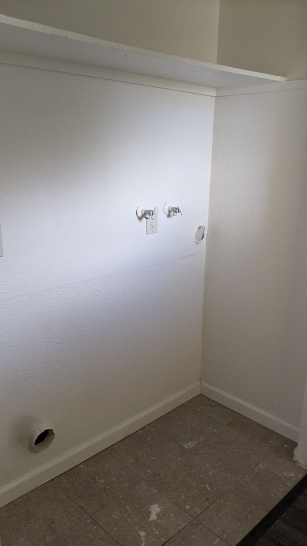 Building Photo - 4 bedroom, 2 bathroom home for rent off of Higuera Street