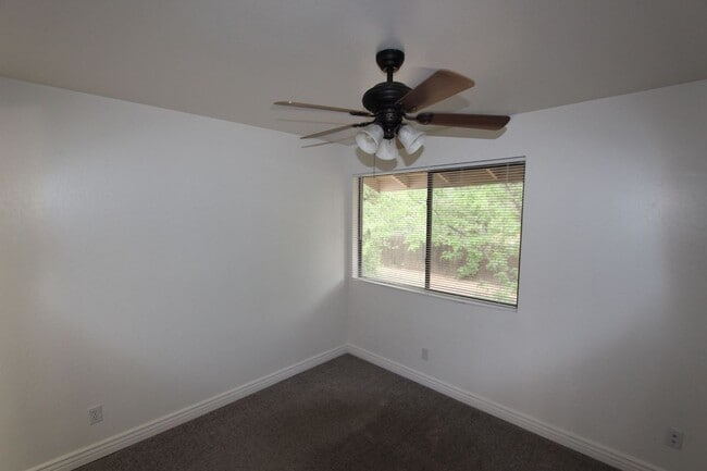 Building Photo - 3200 S Litzler Dr