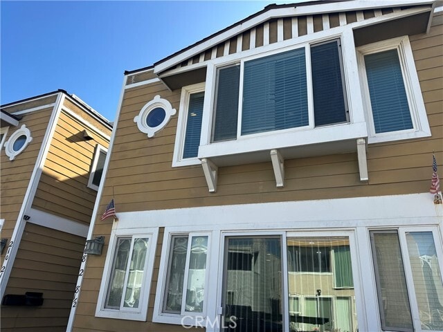 Building Photo - 208 41st St