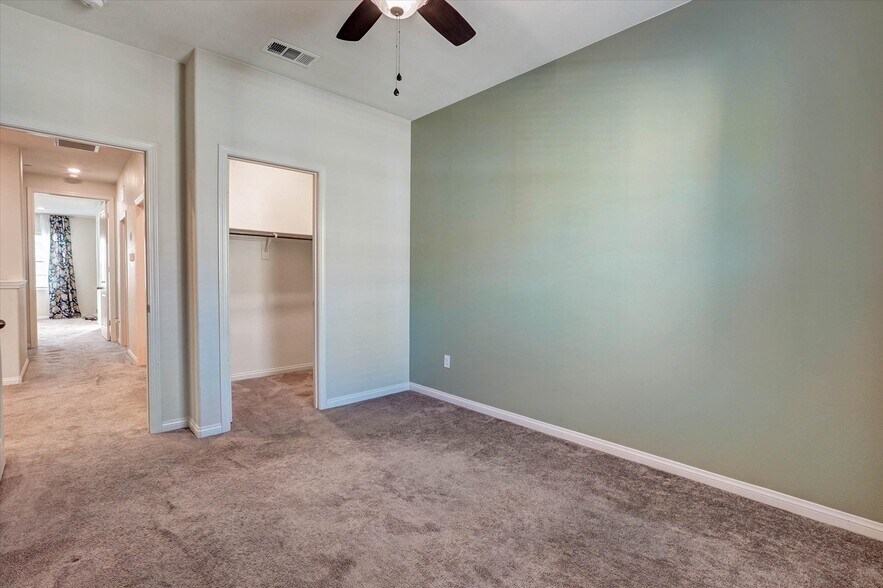 Building Photo - 26417 Choral Ln