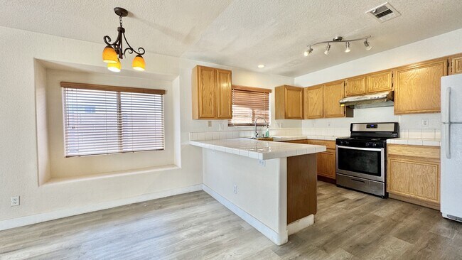 Building Photo - 3726 Penedos Dr