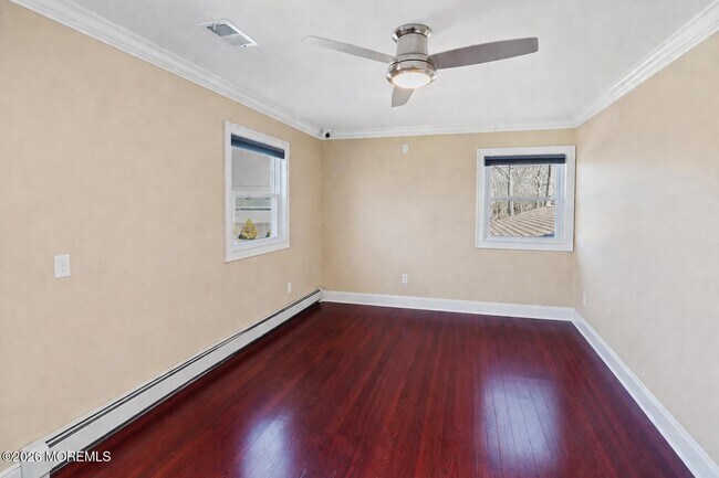 Building Photo - 437 Adamston Rd