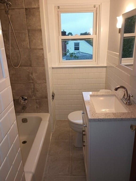 Building Photo - 112-116 Ledge Rd