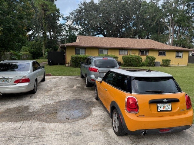 Parking Area - 3961 SE 18th Ave