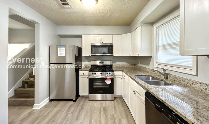 Building Photo - 2431 Corner Shoals Dr