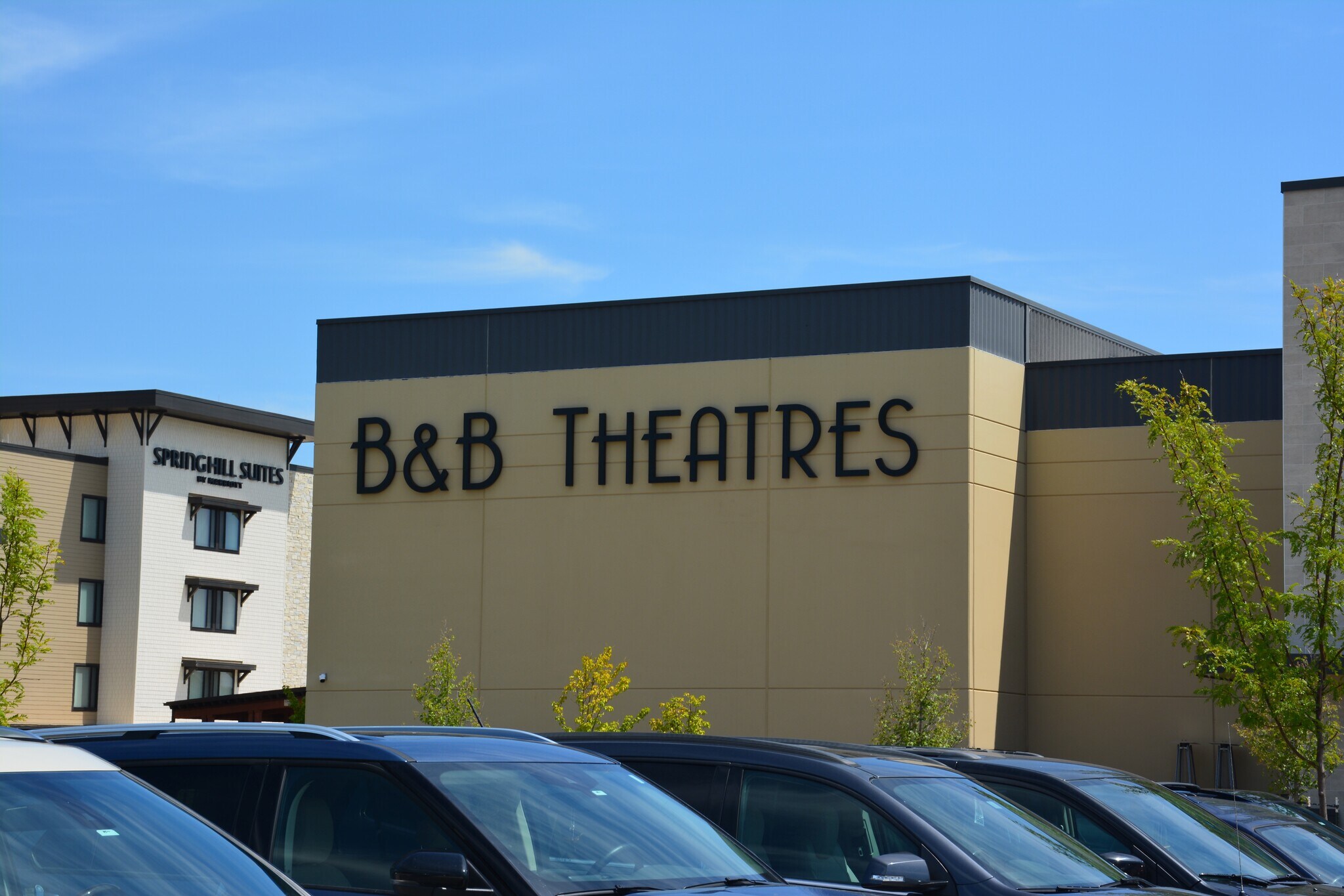 Building Photo - 3755 SW Summerfield Dr