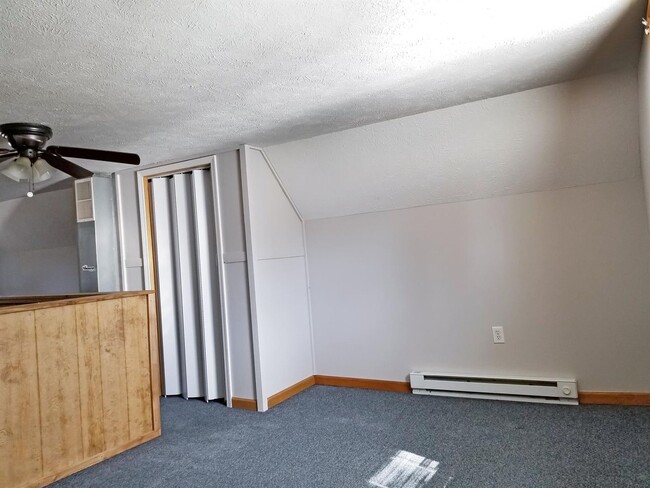 Building Photo - Joy of Moving!