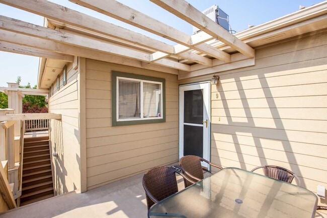 Building Photo - 2485 Fountainhead Blvd