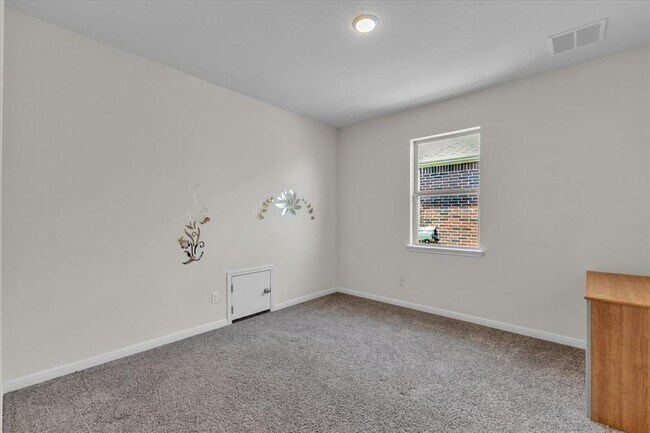 Building Photo - 2513 Cappelle Way