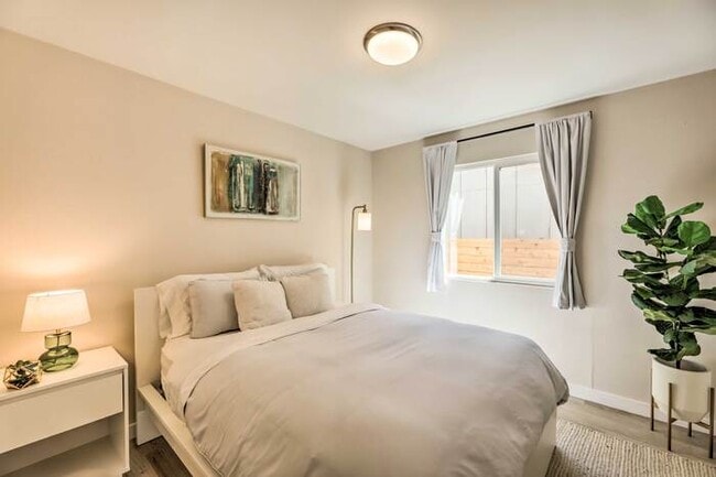 Building Photo - 6204 Wagon Bend