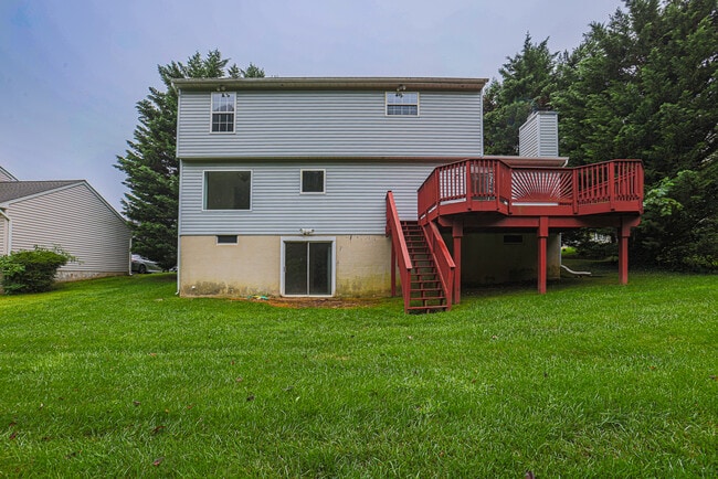 Building Photo - 28 Mitchell Dr