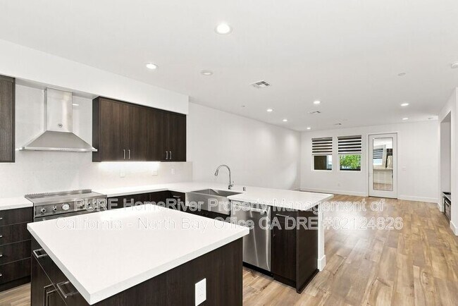 Building Photo - 295 Gambrel Cir