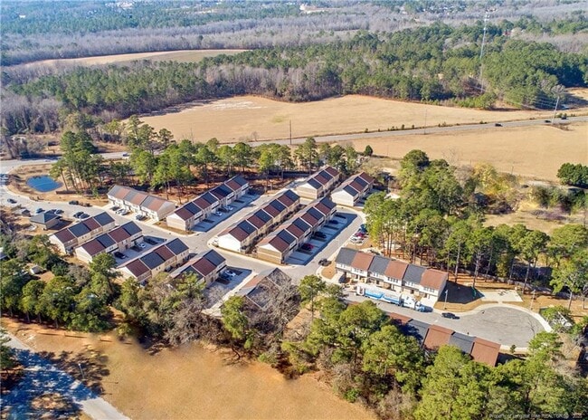 Building Photo - 2531 Gardner Park Dr