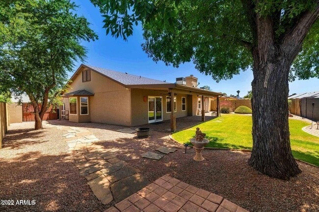 Building Photo - 4057 E Wescott Dr