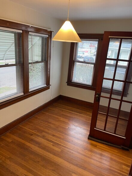 Building Photo - 36 Kneeland Ave