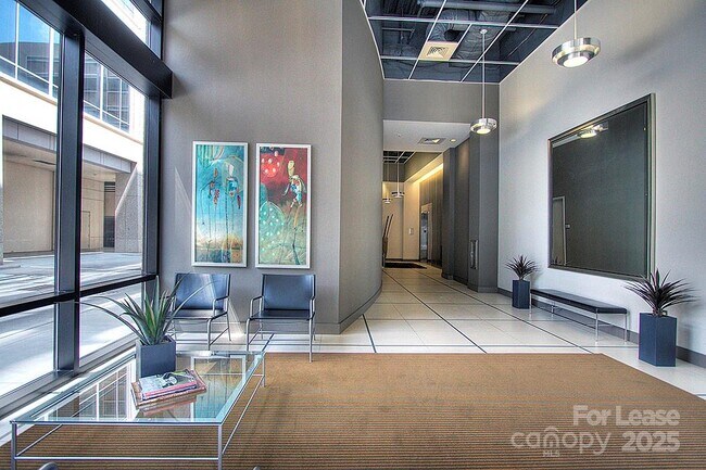 Building Photo - 1133 Metropolitan Ave