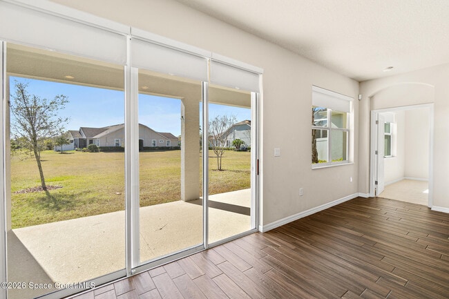 Building Photo - 2601 Trasona Dr