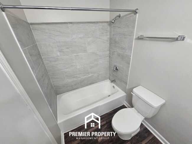 Building Photo - 6249 Midsummer Way