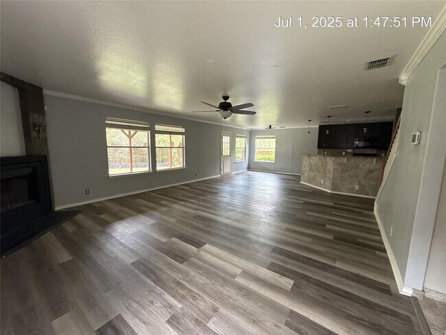 Building Photo - 518 Pecos Cir
