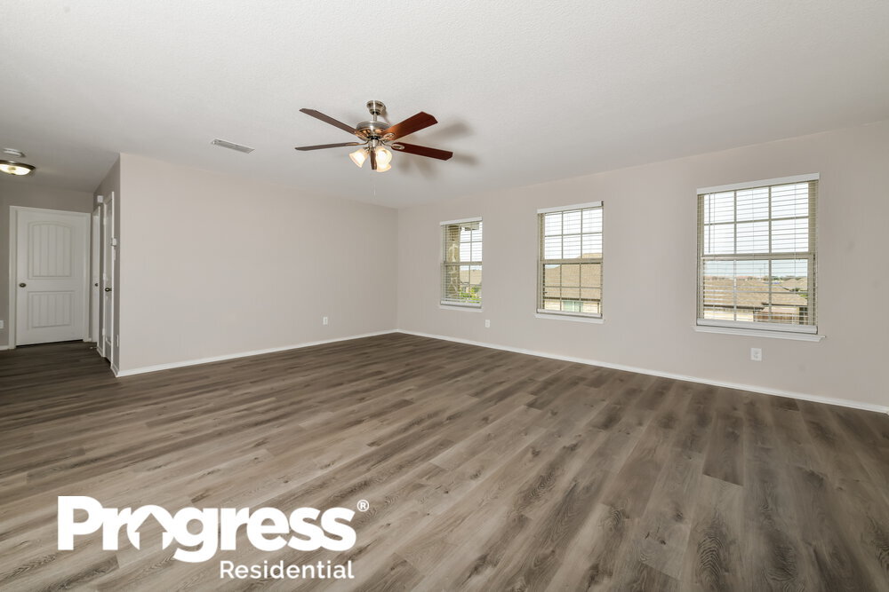 Building Photo - 8225 Spruce Meadows Dr