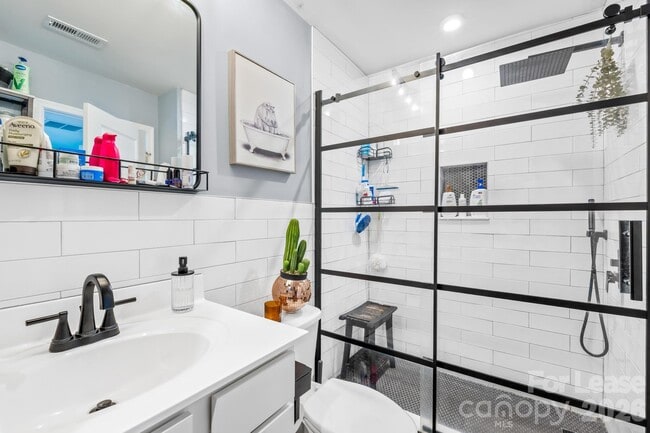 Building Photo - 6312 Cutwater Cir