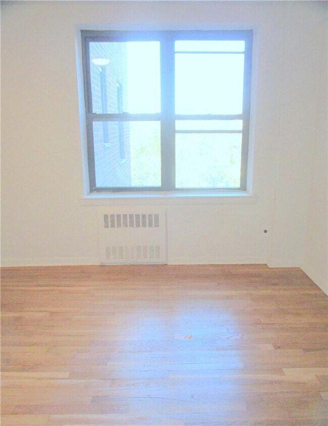 Building Photo - 4315 Webster Ave