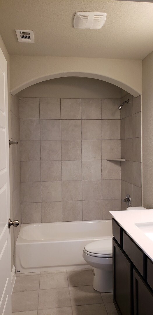 Building Photo - 4927 Sanger Cir Dr