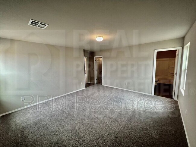 Building Photo - 10429 NW 19th St