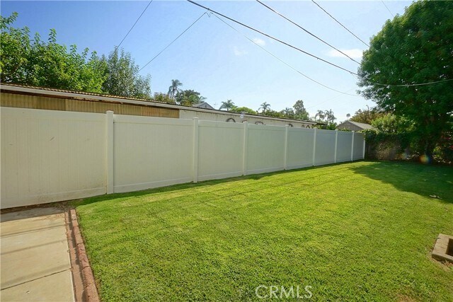 Building Photo - 4285 Oakwood Pl