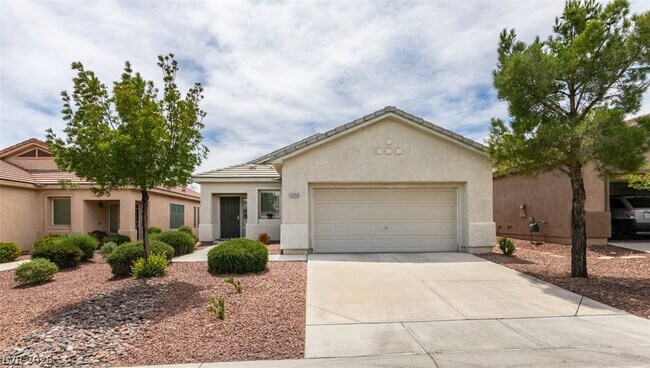 Building Photo - 10959 Pumpkin Ridge Ave