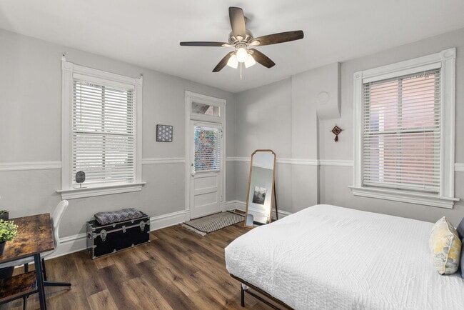 Building Photo - 2819 Shenandoah Ave