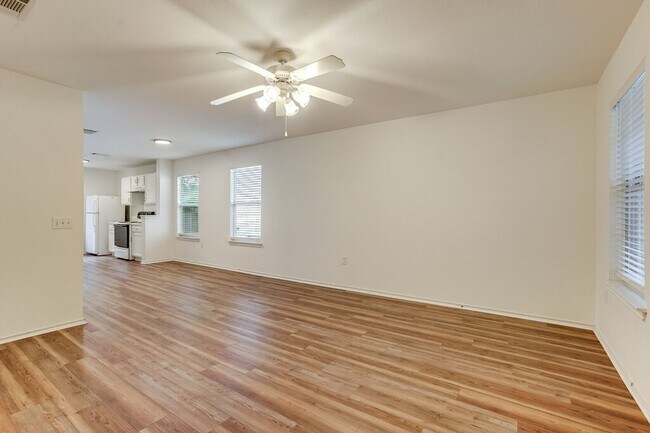 Building Photo - 1505 Strickland Dr