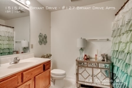 Building Photo - 1515 Paul Bryant Dr