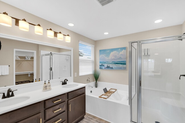 Building Photo - 84131 Azzura Way