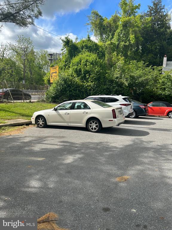 Building Photo - 303 Granville Dr