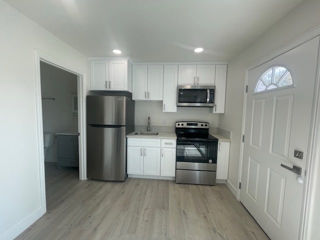Building Photo - 11367 Reseda Blvd