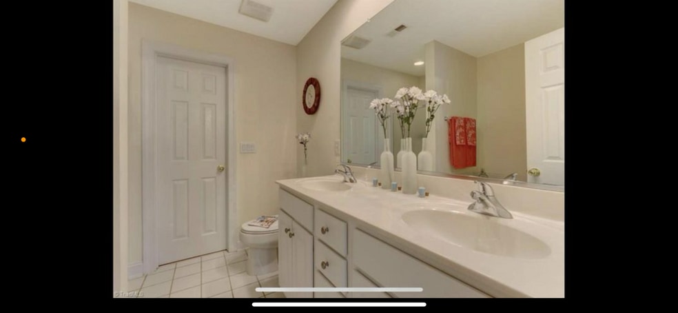 Building Photo - 4490 Piedmont Trace Dr