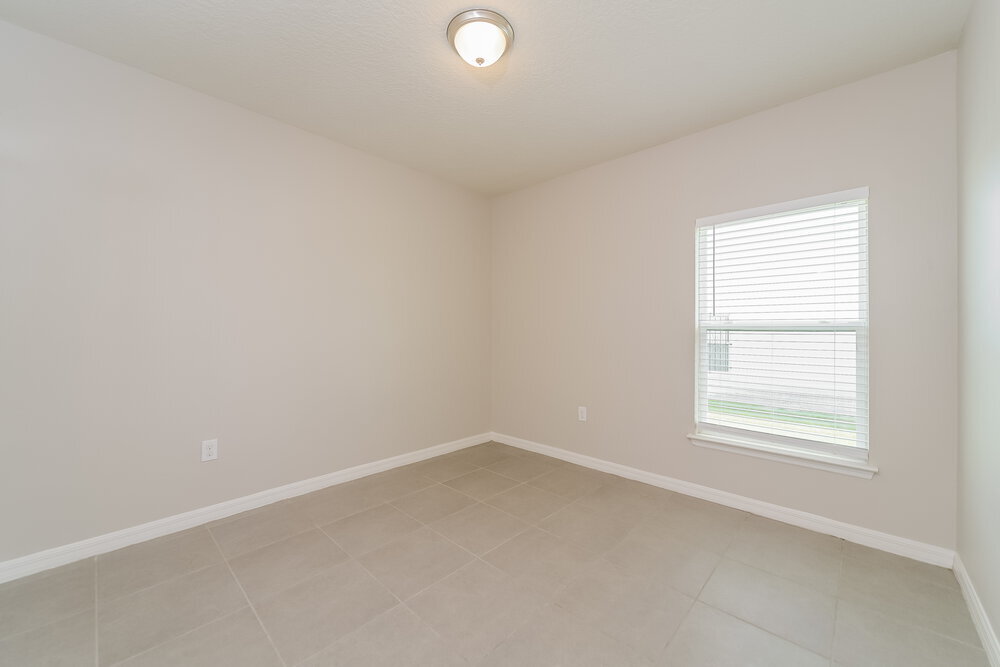 Building Photo - 994 James Dr