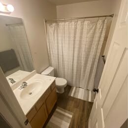 Building Photo - 5572 4075 W St