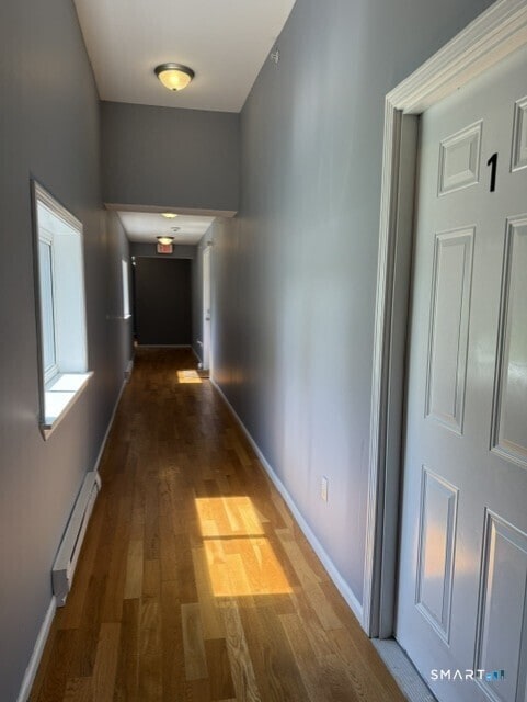 Building Photo - 2067 Barnum Ave