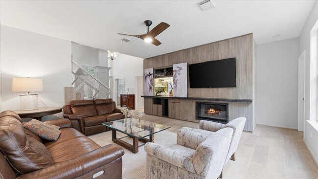 Building Photo - 34 Candle Pine Pl