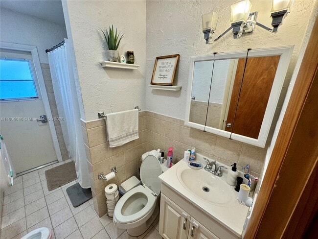 Building Photo - 9955 SW 214th St