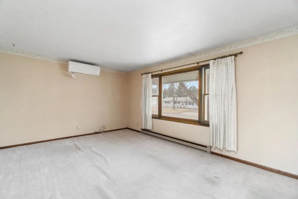 LIVING ROOM - 3419 Gerrard Ave