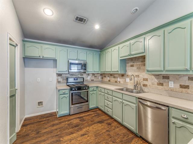 Building Photo - 2709 Mountain Lion Dr