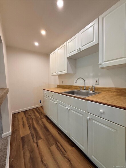 Building Photo - 26 Quartz Ln