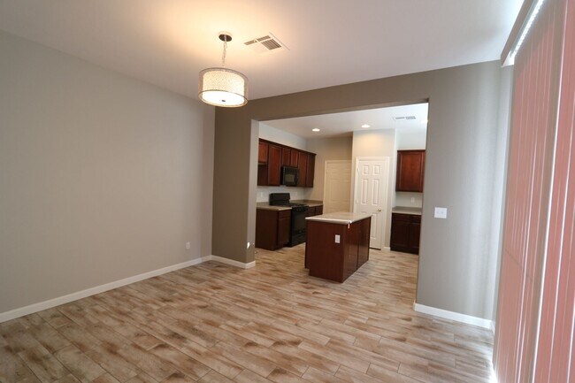 Building Photo - Beautiful 2 Story 3 Bedroom Home located in the Southwest