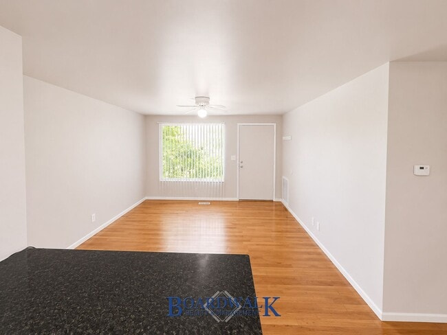 Building Photo - 1016 E 3825 S