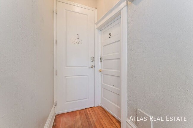 Building Photo - 476 N Washington St