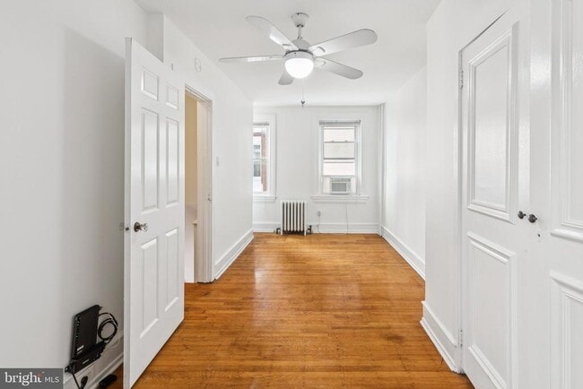 Building Photo - 1830 Manning St