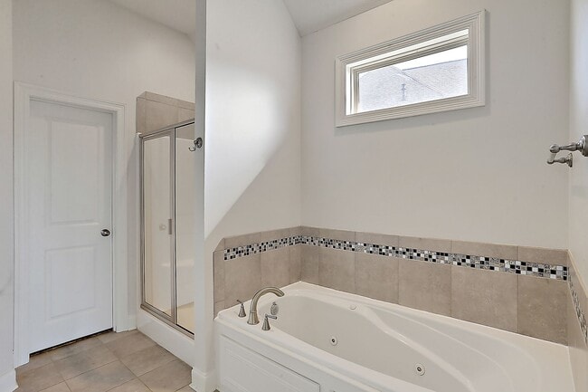 Building Photo - 3 Bed/2 Bath in Fall's Crossing- Gluckstadt!